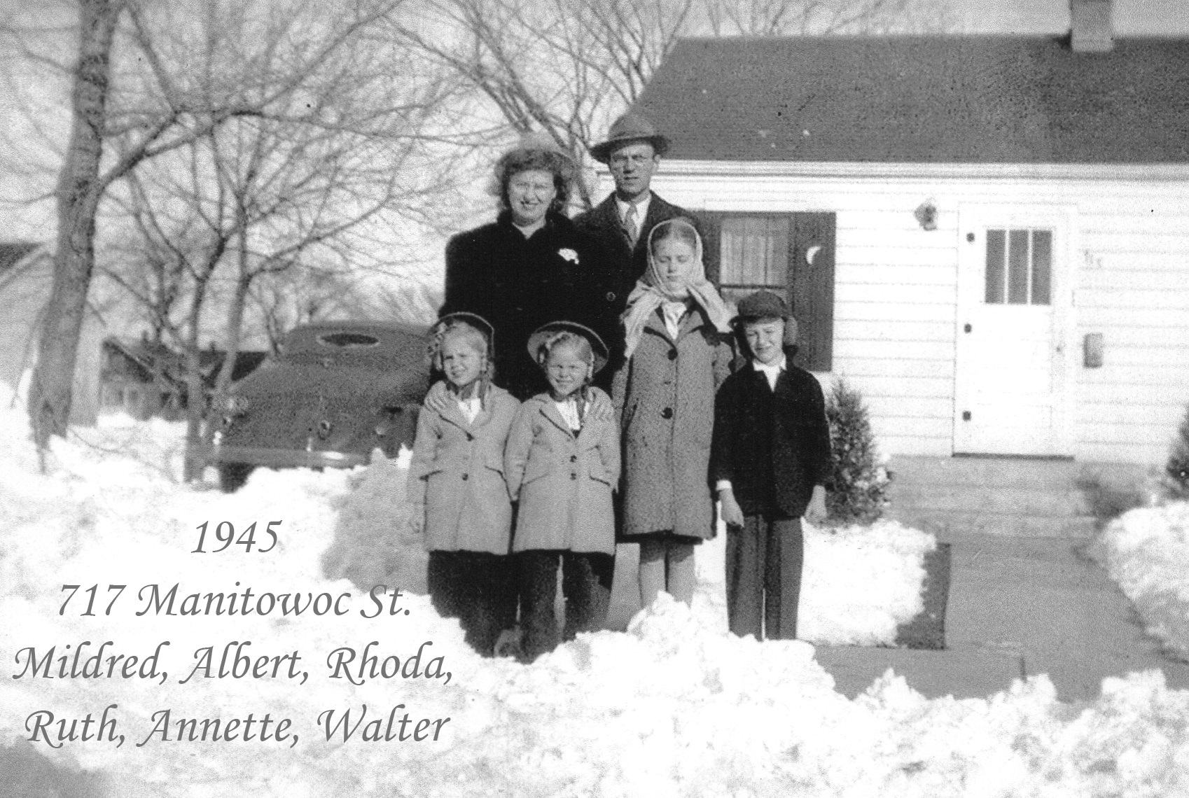 Jacobs Family Winter Manitowoc St 1945