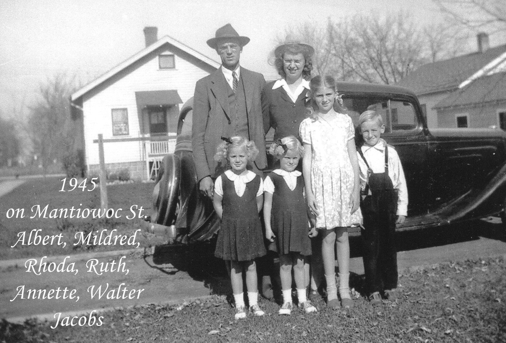 Jacobs Family 1945 Manitowoc St